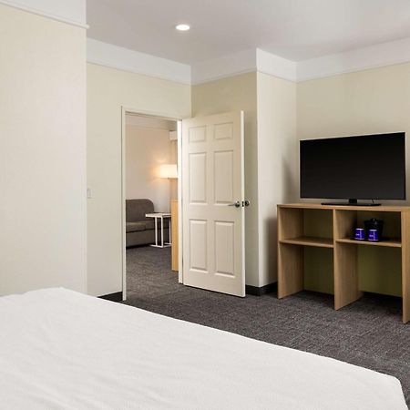 Spark By Hilton Houston West Clay Road Екстериор снимка