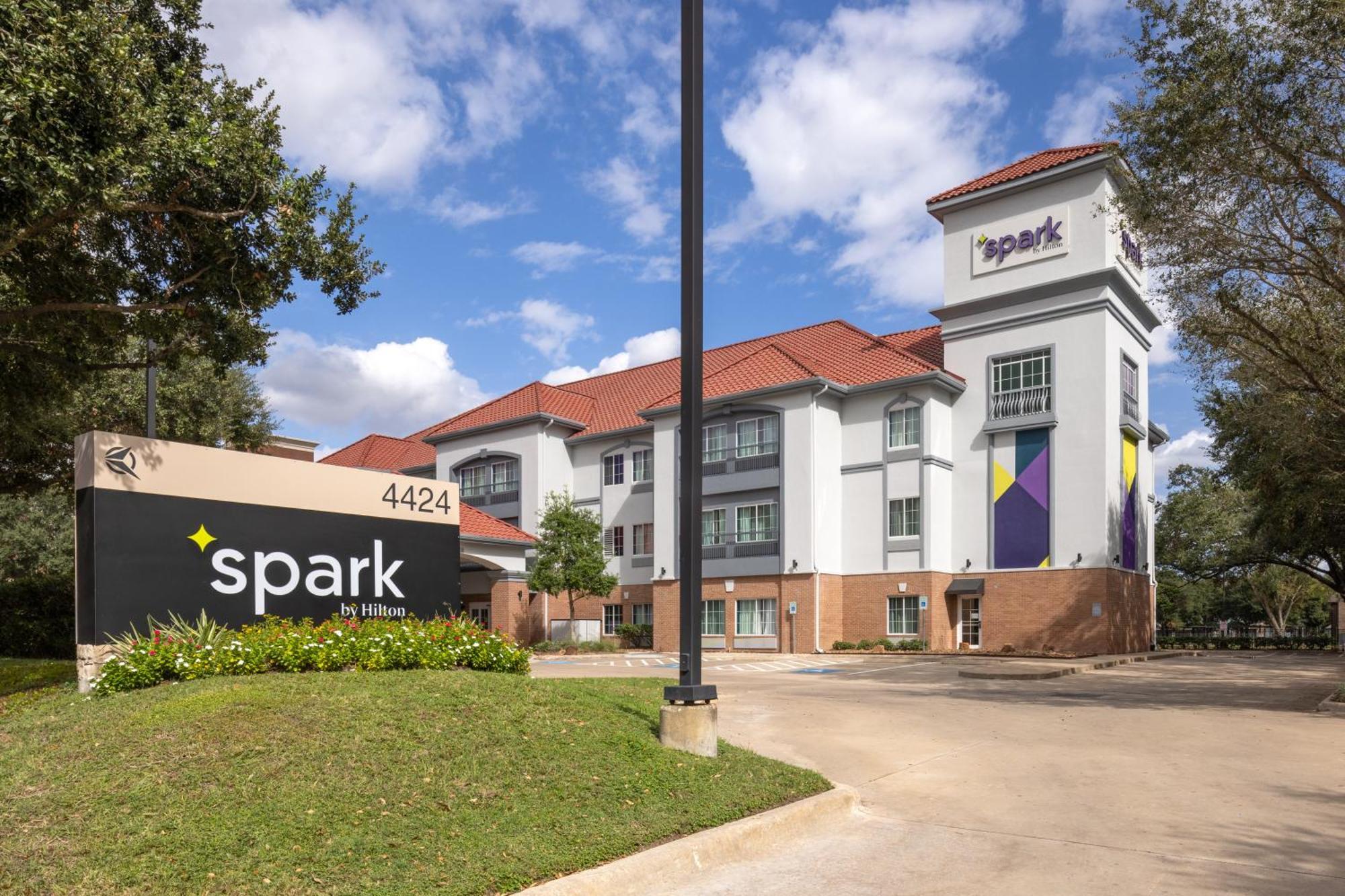 Spark By Hilton Houston West Clay Road Екстериор снимка